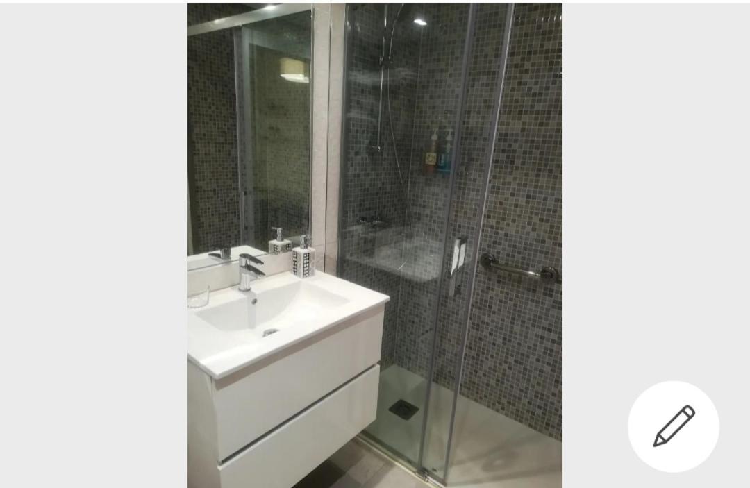 Ubicacion Perfecta/Bano Privado Apartment San Sebastian Room photo